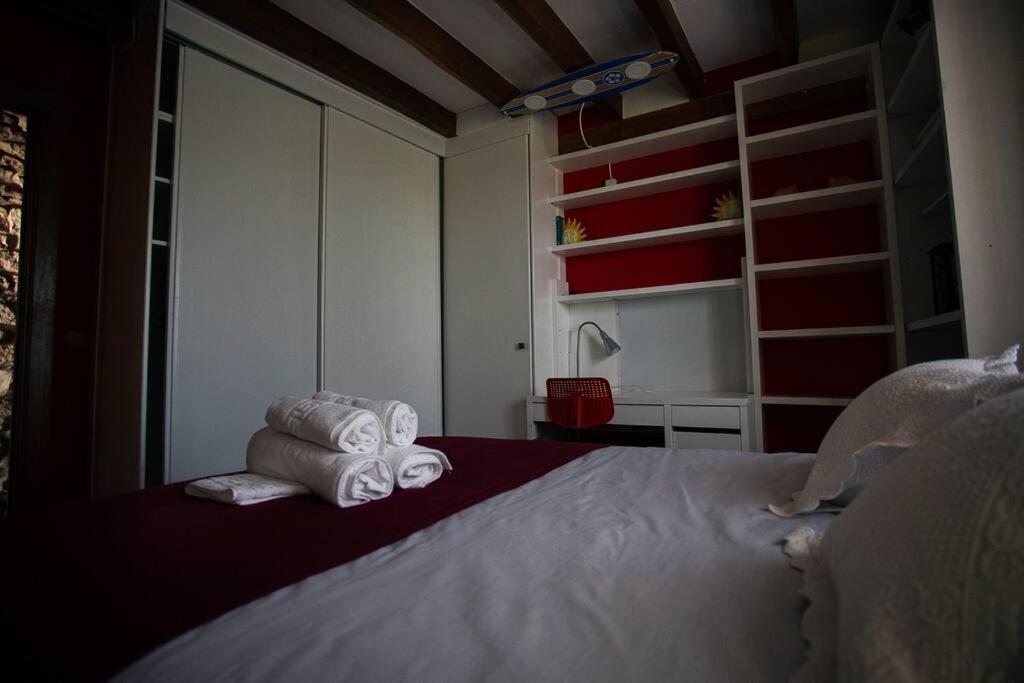 Vakantiehuis Casa Independiente Con Chimena, Jardin Y Barbacoa